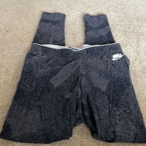 Nike leggings